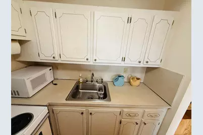 135 Easthampton #F, West Palm Beach, FL 33417 - Photo 9