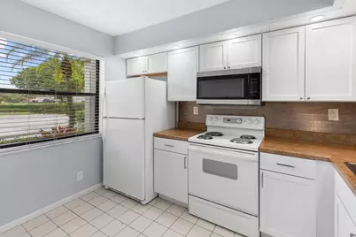 12962 Briarlake Drive #103, Palm Beach Gardens, FL 33418 - Photo 9