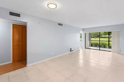 12962 Briarlake Drive #103, Palm Beach Gardens, FL 33418 - Photo 7