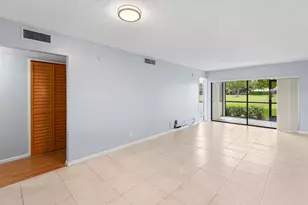 12962 Briarlake Dr, Palm Beach Gardens, FL 33418 - Photo 7