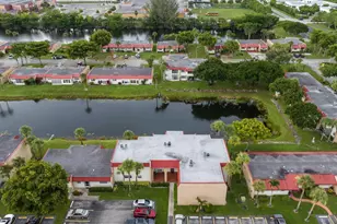 129 Lake Carol Dr, West Palm Beach, FL 33411 - Photo 23