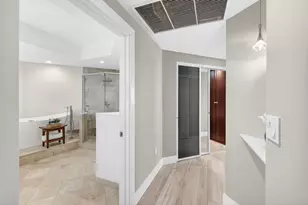 100 S Birch Rd, Fort Lauderdale, FL 33316 - Photo 17