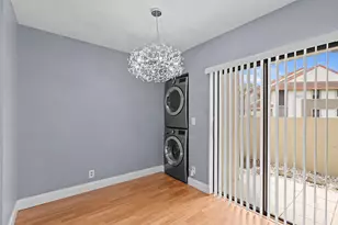 5545 Courtyard Dr, Margate, FL 33063 - Photo 9