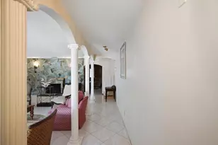 4490 NW 43rd St, Lauderdale Lakes, FL 33319 - Photo 5