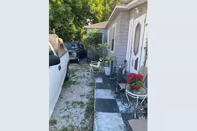 102 NW 28th Way, Fort Lauderdale, FL 33311 - Photo 3