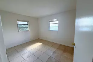 519 W Kalmia Dr, Lake Park, FL 33403 - Photo 5