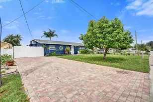 4681 SW 42nd Ave, Fort Lauderdale, FL 33314 - Photo 5