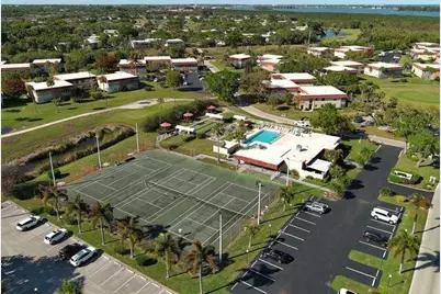 66 Woodland Drive #204, Vero Beach, FL 32962 - Photo 3