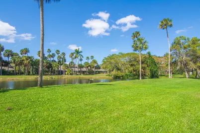 66 Woodland Drive #204, Vero Beach, FL 32962 - Photo 25