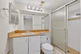 5100 Las Verdes Cir, Delray Beach, FL 33484 - Photo 19