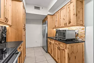 500 SE Mizner Blvd, Boca Raton, FL 33432 - Photo 9