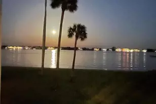 8200 Lakeshore Dr, Hypoluxo, FL 33462 - Photo 39