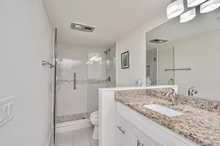 8200 Lakeshore Dr, Hypoluxo, FL 33462 - Photo 21