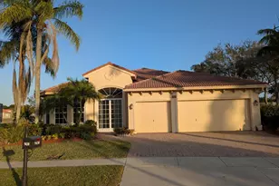 9430 Lantern Bay Cir, West Palm Beach, FL 33411 - Photo 1