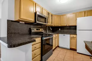 490 NW 20th St, Boca Raton, FL 33431 - Photo 3