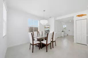 2324 NW 130th St, Miami, FL 33167 - Photo 7