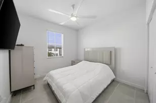 2324 NW 130th St, Miami, FL 33167 - Photo 17