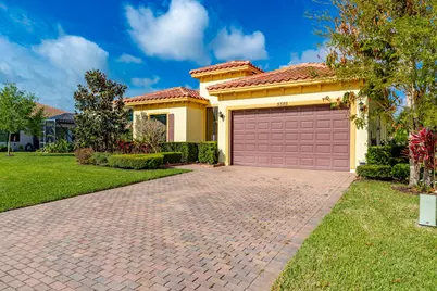 5585 40th Avenue, Vero Beach, FL 32967 - Photo 3