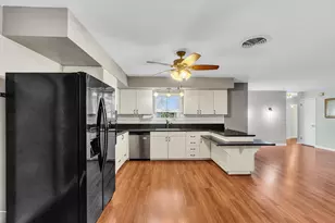 7313 Oakmont Dr, Lake Worth, FL 33467 - Photo 9