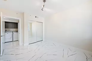 347 N New River Dr E, Fort Lauderdale, FL 33301 - Photo 23