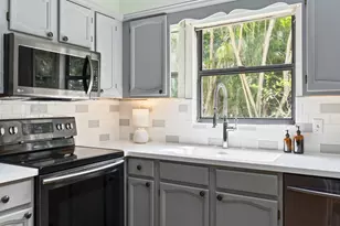 1904 NE Avenida Dracaena, Jensen Beach, FL 34957 - Photo 7