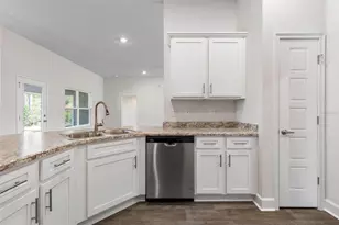 781 NE Lanfair St, Port Saint Lucie, FL 34983 - Photo 5