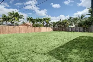 219 SE 13th St, Deerfield Beach, FL 33441 - Photo 17