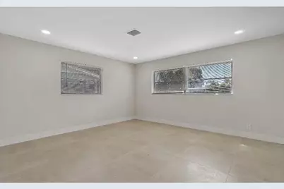 219 SE 13th Street, Deerfield Beach, FL 33441 - Photo 9