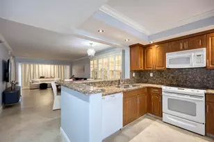 380 NW 67th St, Boca Raton, FL 33487 - Photo 7