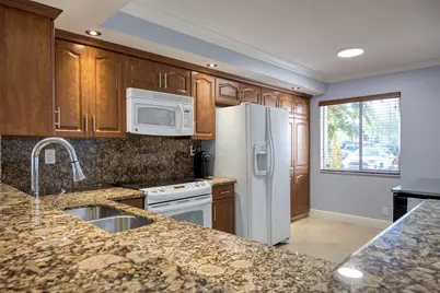 380 NW 67th Street #Apt 101, Boca Raton, FL 33487 - Photo 9