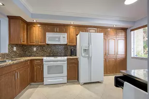380 NW 67th St, Boca Raton, FL 33487 - Photo 7