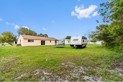 2441 SE University Terrace, Port Saint Lucie, FL 34952 - Photo 15