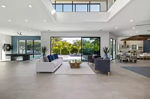 706 Lakeside Cir, North Palm Beach, FL 33408 - Photo 5