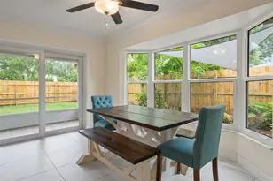 1064 Raintree Ln, Wellington, FL 33414 - Photo 15