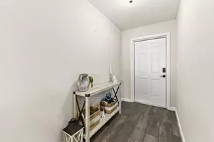 2186 SW Imperial St, Port Saint Lucie, FL 34987 - Photo 9