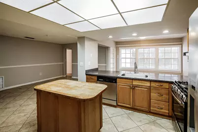 8460 Southampton Drive, Miramar, FL 33025 - Photo 7