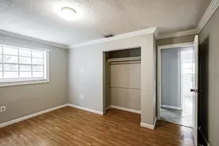 8460 Southampton Dr, Miramar, FL 33025 - Photo 15