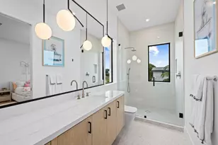 2420 NE 48th St, Lighthouse Point, FL 33064 - Photo 23