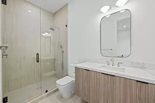 2420 NE 48th St, Lighthouse Point, FL 33064 - Photo 27