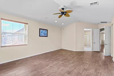 9723 Phipps Lane, Wellington, FL 33414 - Photo 19