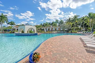 9723 Phipps Ln, Wellington, FL 33414 - Photo 47