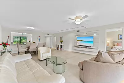 5743 Fairway Park Court #105, Boynton Beach, FL 33437 - Photo 11