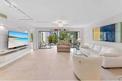 5743 Fairway Park Court #105, Boynton Beach, FL 33437 - Photo 9