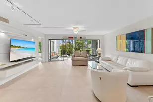 5743 Fairway Park Ct, Boynton Beach, FL 33437 - Photo 9