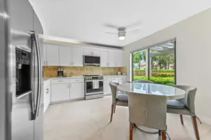 5743 Fairway Park Ct, Boynton Beach, FL 33437 - Photo 5