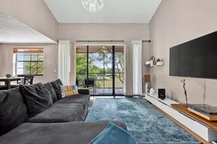 301 SW 158th Terrace, Pembroke Pines, FL 33027 - Photo 3