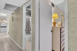 288 Fanshaw, Boca Raton, FL 33434 - Photo 5