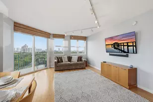 19900 E Country Club Dr, Aventura, FL 33180 - Photo 21