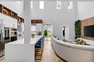 1942 NE 6th St, Deerfield Beach, FL 33441 - Photo 19