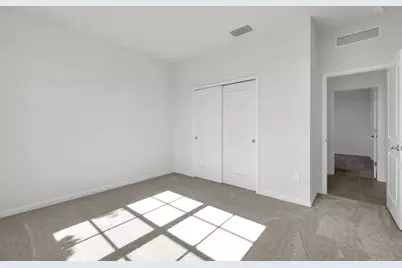 10716 NW Suncrest Lp, Port Saint Lucie, FL 34987 - Photo 11